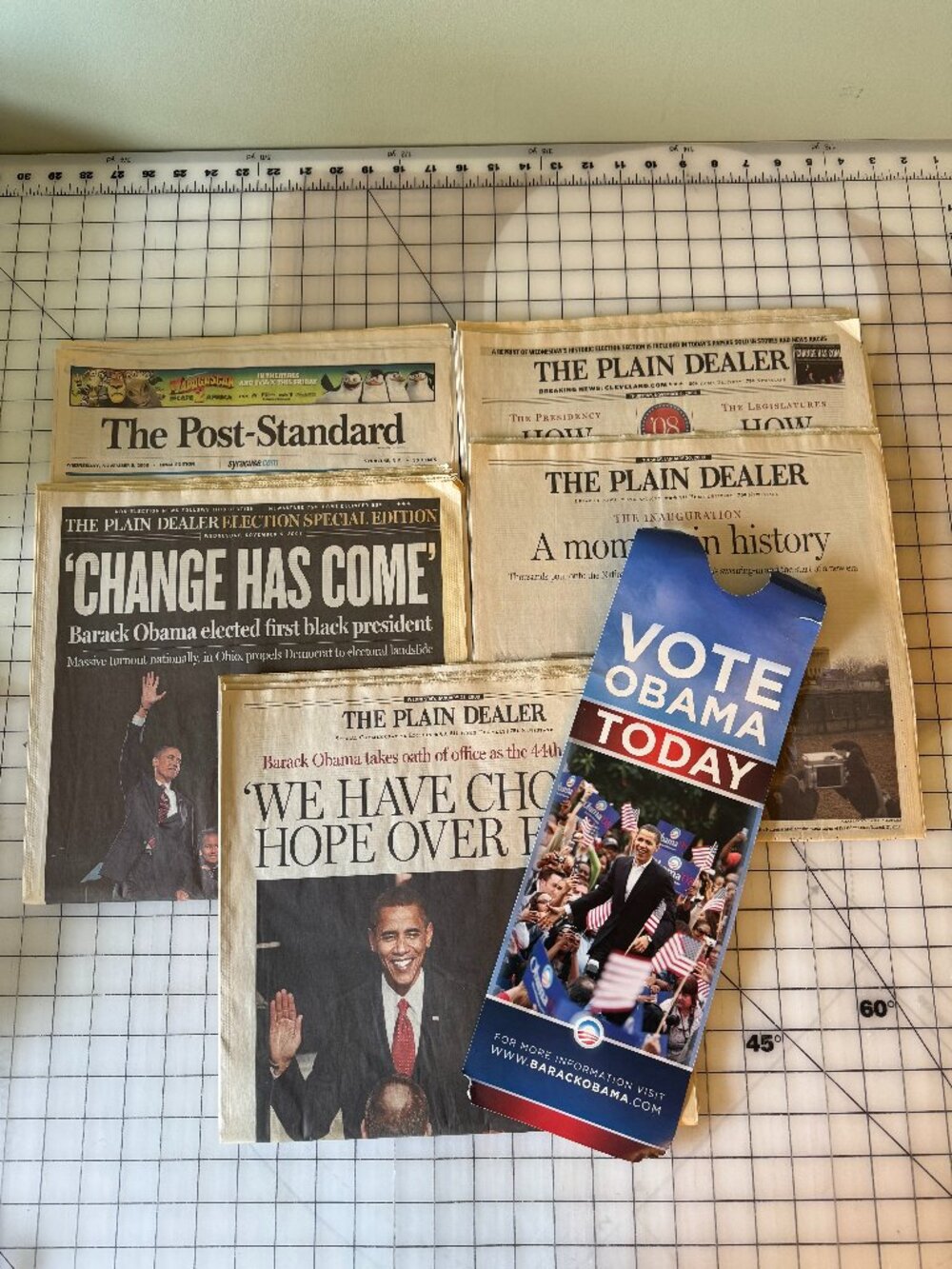 Obama 2008 Election & Inauguration Newspaper Lot w/ Campaign Door Hanger